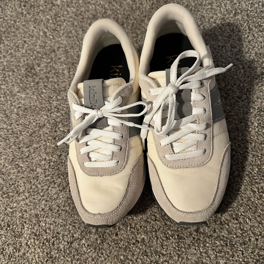 Women’s Kiziks